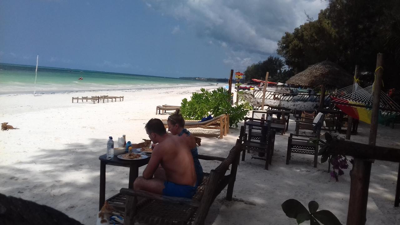 Sipano Beach Lodge Kiwengwa Kültér fotó